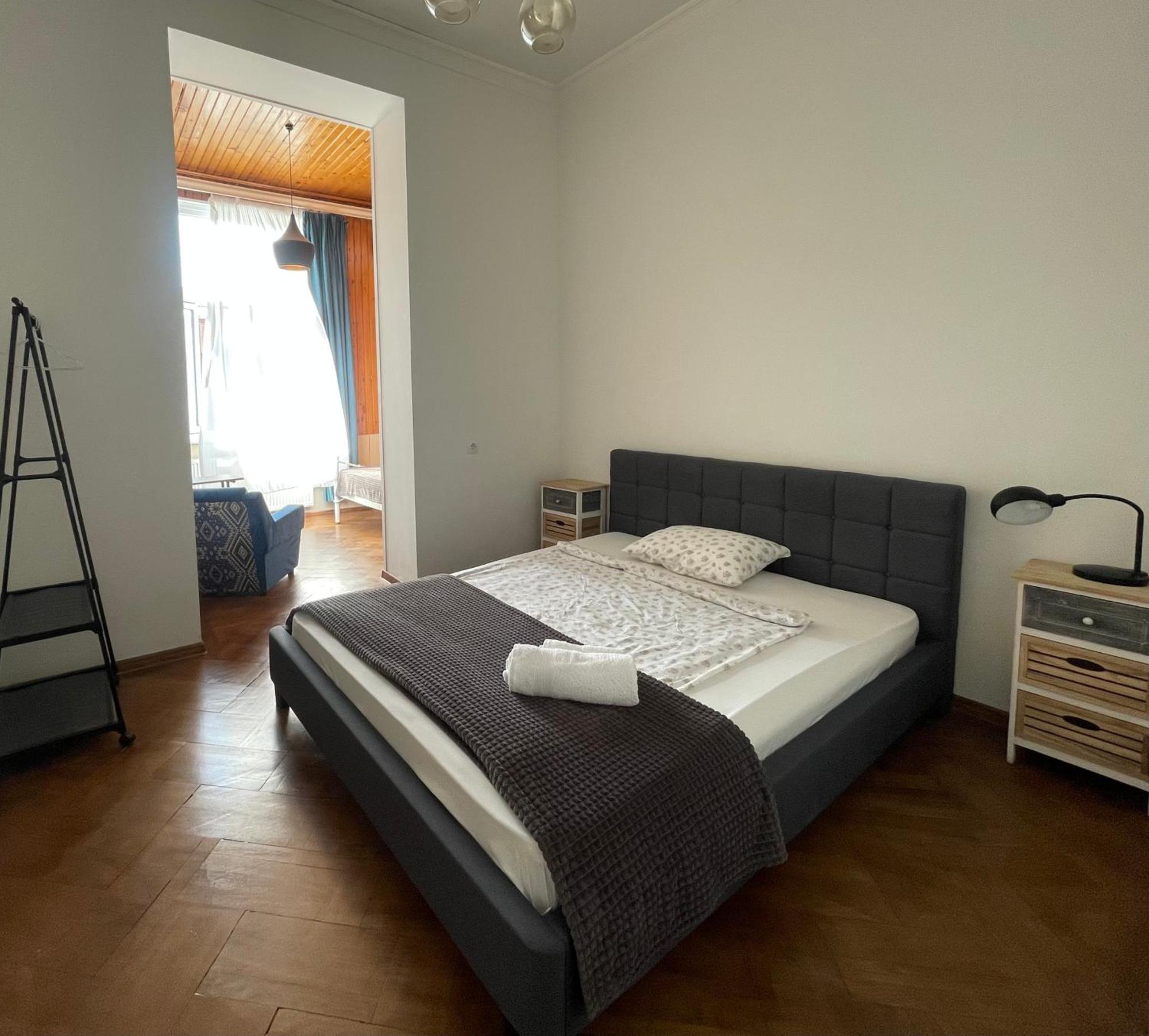 Guest House Third Floor 第比利斯 外观 照片