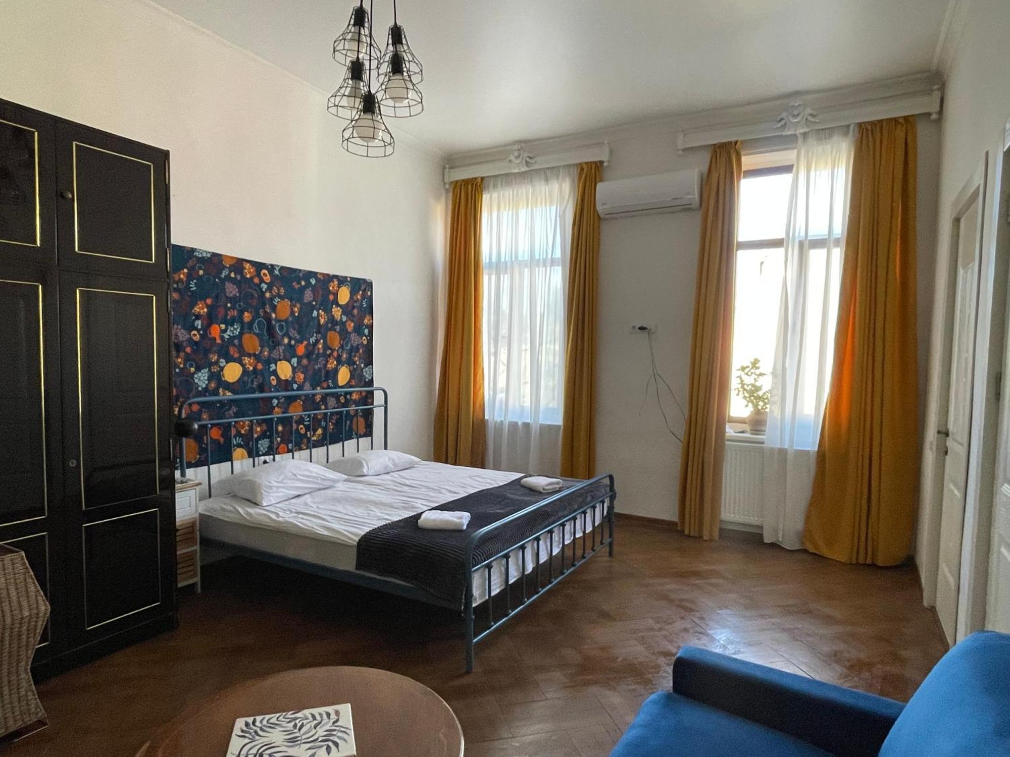 Guest House Third Floor 第比利斯 外观 照片