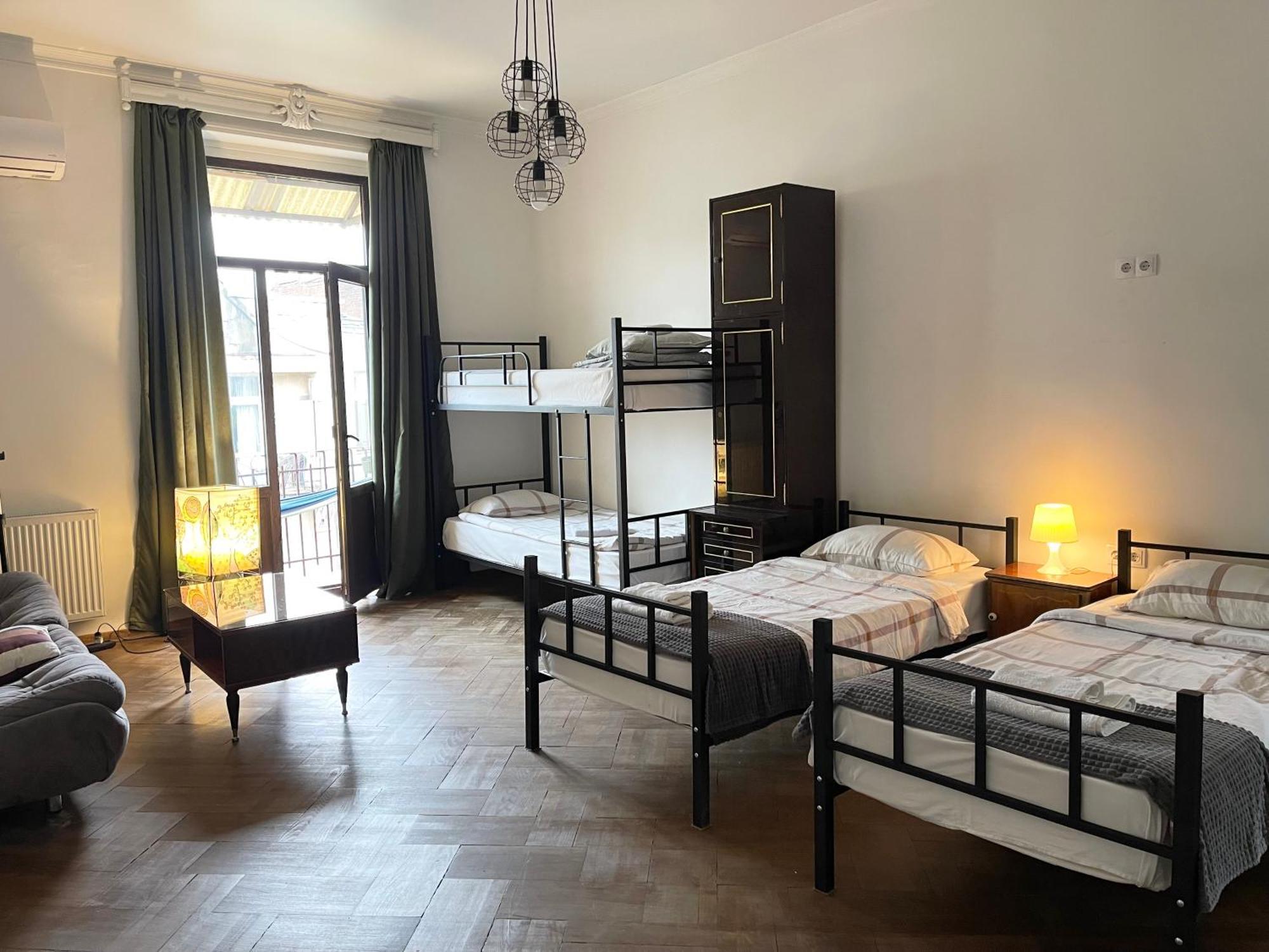 Guest House Third Floor 第比利斯 外观 照片