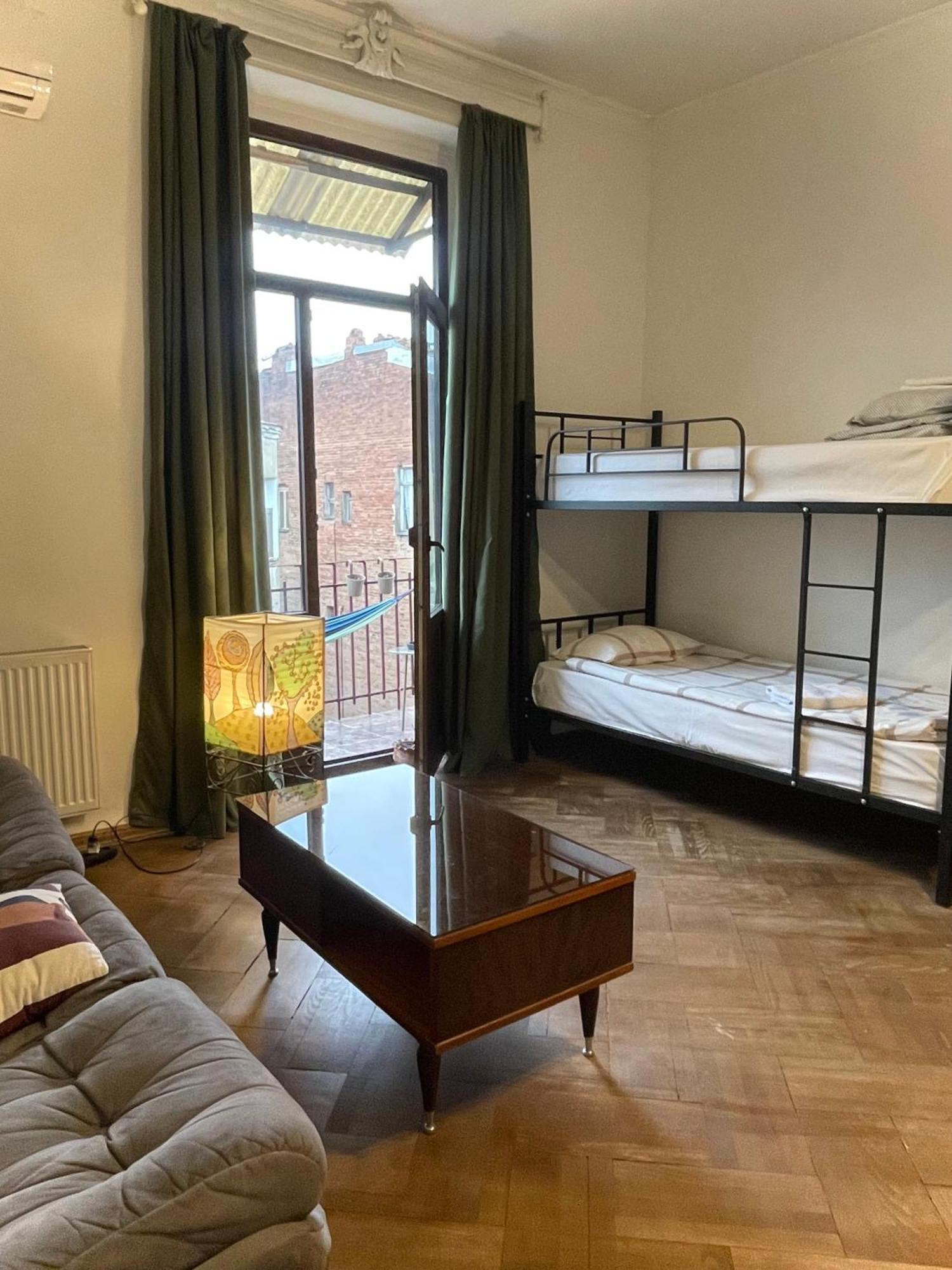 Guest House Third Floor 第比利斯 外观 照片