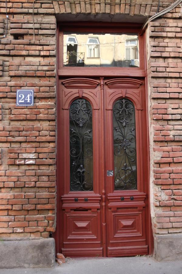Guest House Third Floor 第比利斯 外观 照片
