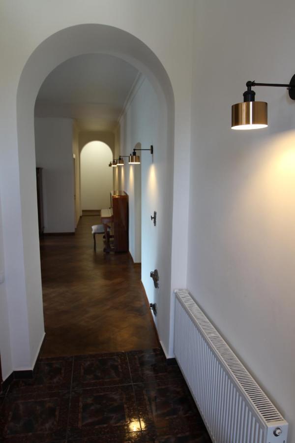 Guest House Third Floor 第比利斯 外观 照片