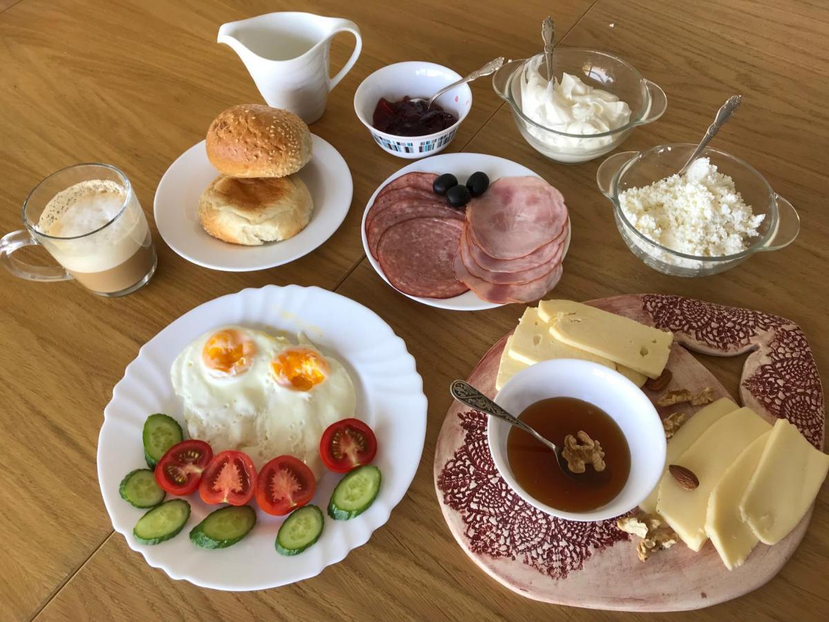 Guest House Third Floor 第比利斯 外观 照片